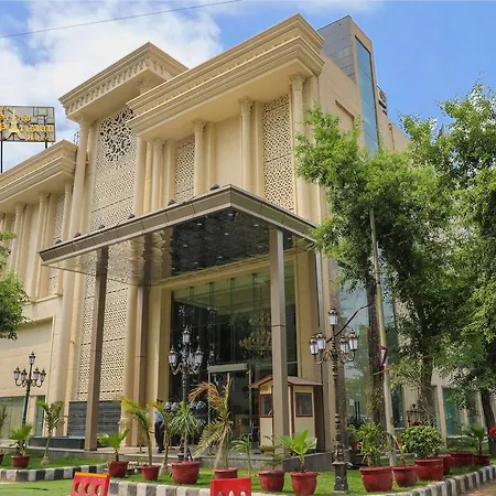 The Grand Parisian Hotel